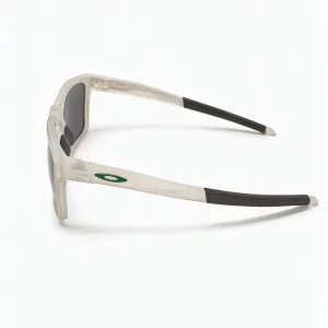عینک کوهنوردی UV400 OAKLEY مدل 2026-2