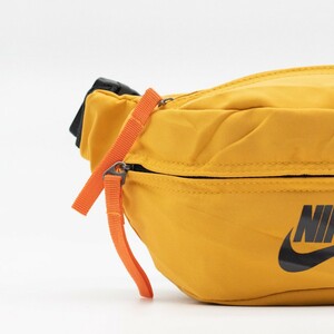 کیف کمری دومنظوره بادی بگ نایکی مدل NIKE BODY BAG - NB-54697-4 | مسترکوالیتی