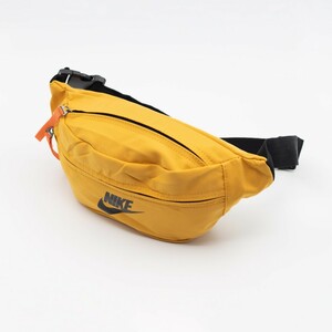 کیف کمری دومنظوره بادی بگ نایکی مدل NIKE BODY BAG - NB-54697-4 | مسترکوالیتی