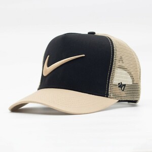 کلاه کپ نایکی مدل NIKE-CAP-NC-206465 | مستر کوالیتی | مشکی/کرم