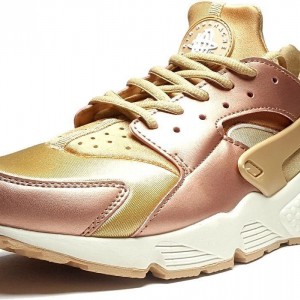 کفش مخصوص دویدن مردانه نایکی مدل Air Huarache Run Se Rose Gold
