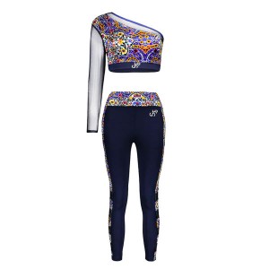 ست نیم تنه و لگ ورزشی زنانه