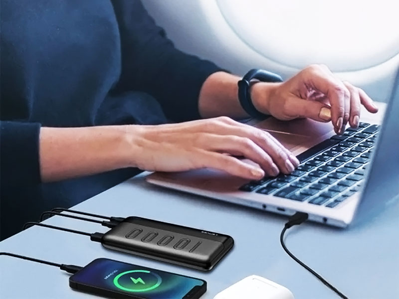 شارژر همراه لنیس مدل PX135 با ظرفیت 10000 میلی آمپر ساعت