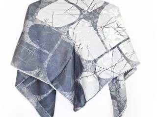 روسری نخی طرح هندسی رنگ  طوسی  کد 1004