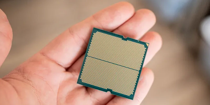 شرکت سازنده CPU؛ اینتل یا AMD؟
