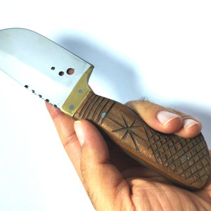 چاقوی شکاری تیغه پهن