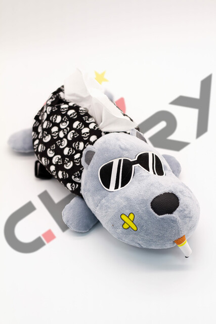 عروسک دستمال کاغذی سگ مافیایی