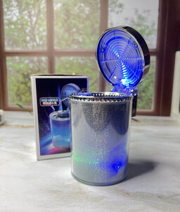 جاسیگاری چراغ دار