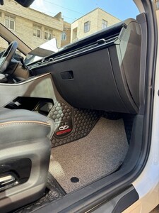 کفپوش گلدوزی نودل دار تیگو۸ پرو و پرومکس