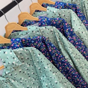 شومیز  بابونه های سبز