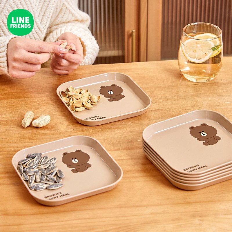 ظرف غذا فانتزی 73-72   Line Friends