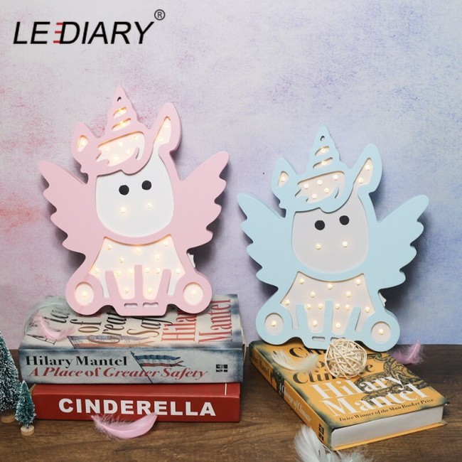 چراغ خواب LED سه بعدی یونیکورن نشسته