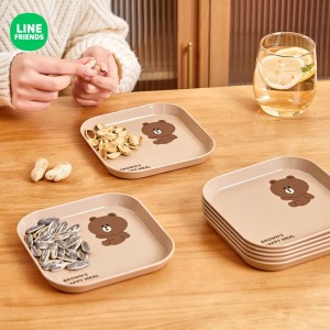 ظرف غذا فانتزی 73-72   Line Friends