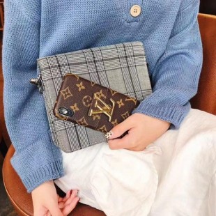 قاب چرمی لویز ویتون Louis Vuitton Leather Case iPhone Xr