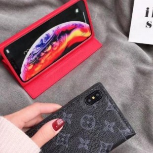 قاب چرمی LV Chanel Case For Iphone 7