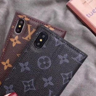 قاب چرمی LV Chanel Case For Iphone 7 Plus