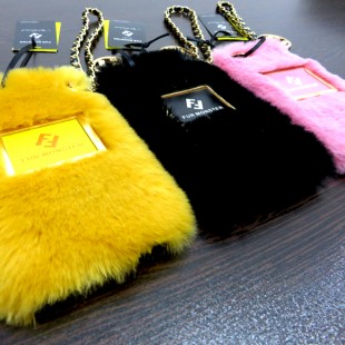 قاب پشمی فندی با آویز زنجیری Fendi Woolly Case for Apple iPhone 6