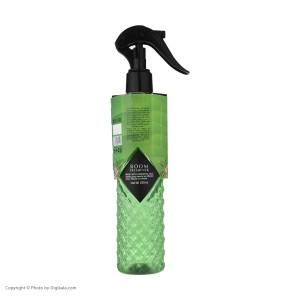 اسپری خوشبو کننده هوا و پارچه Green Fresh برند کراون استار 250ml