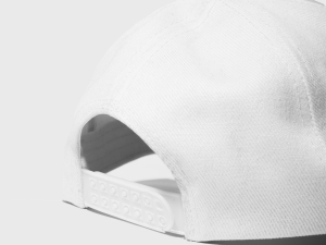 کلاه لبه دار سفید مدل لوگو مشکی  برند کرب/CURB