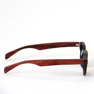 عینک چوبی مدل کومو ونگه