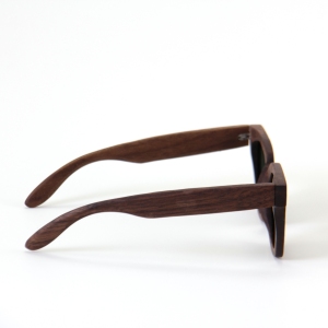 عینک چوبی مدل مسکو