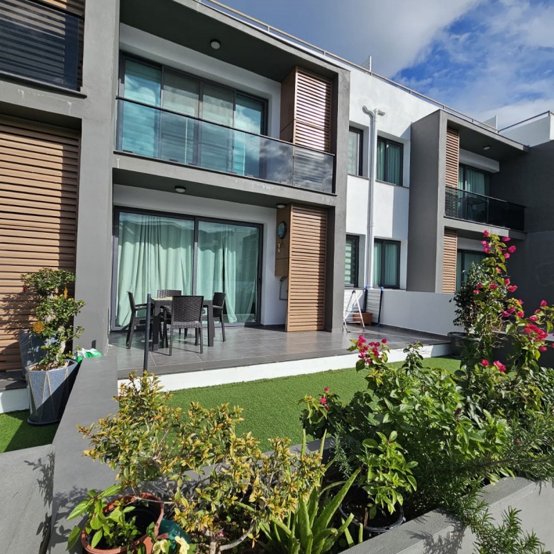 واحد یک خوابه بازفروش آماده تحویل در یکی از بهترین شهرک های شهر گیرنه