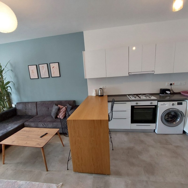 واحدبازفروش استودیو آماده تحویل در لانگ بیچ