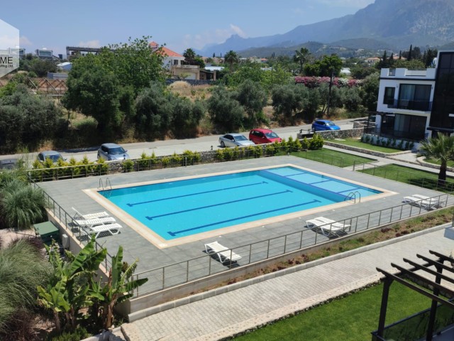 آپارتمان دو خوابه در گیرنه