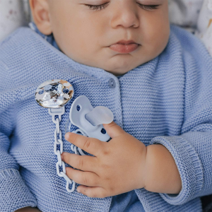 زنجیر پستانک طرح تاج و قلب  سوآوینکس suavinex