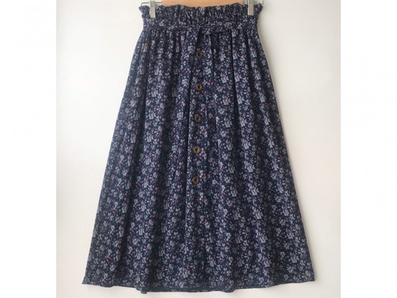 دامن دکمه دار گلدار  قد 75  کد (404)