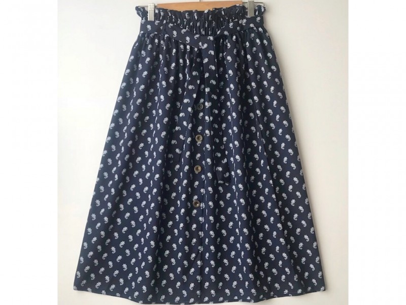 دامن دکمه دار گلدار  قد 75  کد (575)