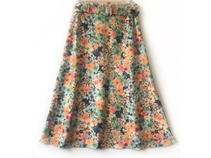 دامن  کلوش با  کمربند کد ( 729 )  قد 80