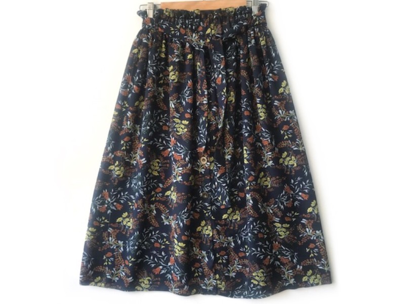 دامن دکمه دار گلدار  قد 75  کد (673)