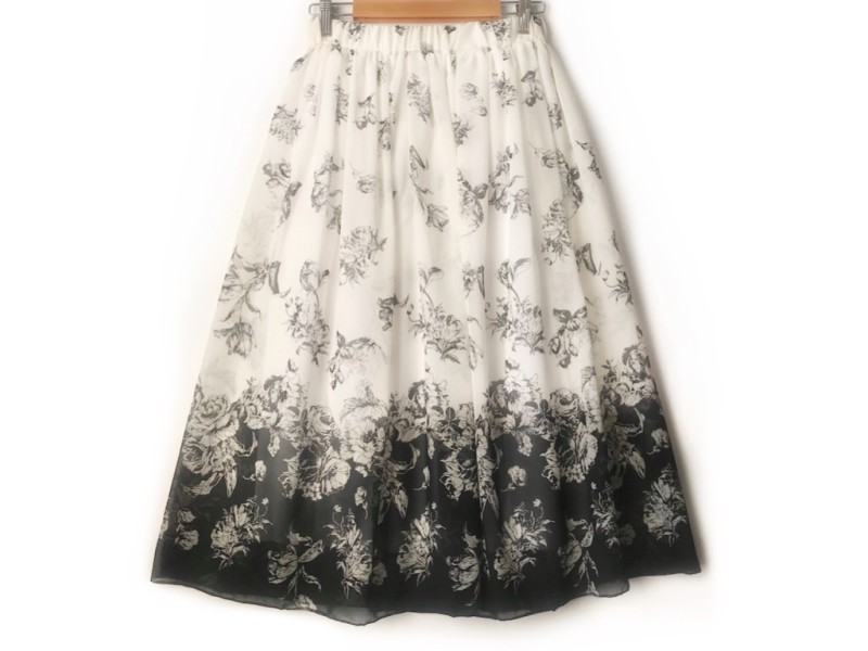 دامن حریر گلدار  قد 75  کد (884)