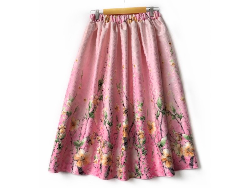 دامن  گلدار  قد 75  کد (۱۰۷۹)