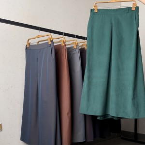 دامن  بارانی سبز  قد 80   کد ( 400 )