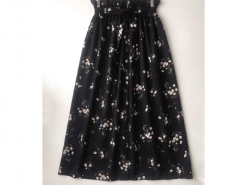 دامن دکمه دار گلدار  قد 90  کد (402)