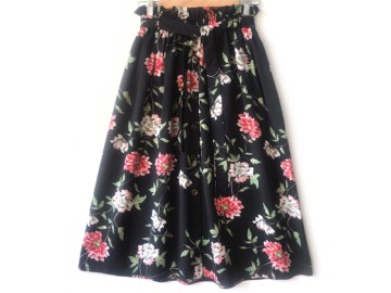 دامن دکمه دار گلدار  قد 75  کد (667)