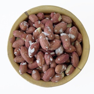بادام زمینی آستانه