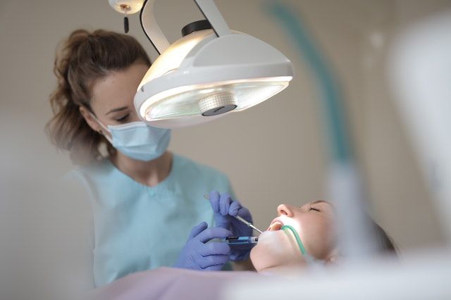 آدرس و شماره تماس و ساعت کاری کلینیک دندانپزشکی دکتر مرتضی مدنی
