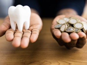 هزینه ایمپلنت دندان با بیمه (تامین اجتماعی و سلامت) در اصفهان