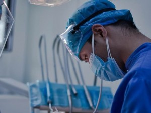 ایمپلنت دندان ارزان در اصفهان