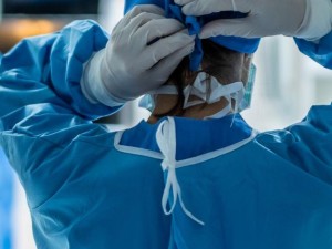 چگونگی عمل ایمپلنت دندان در اصفهان