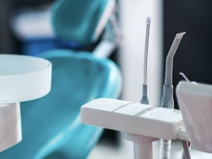 آدرس و شماره تماس و ساعت کاری کلینیک دندانپزشکی مهر نائین