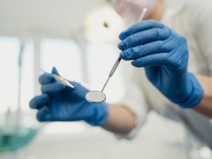 آدرس و شماره تماس و ساعت کاری کلینیک دندانپزشکی سپنتا