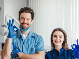 کلینیک دندانپزشکی در خیابان توحید