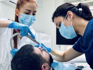 دندانپزشکی قسطی در بوئین میاندشت