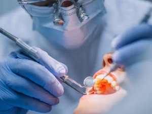کلینیک دندانپزشکی شبانه روزی در اصفهان