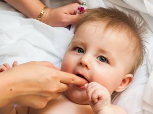 آموزش مراقبت از دندان نوزاد 12 (دوازده) ماهه