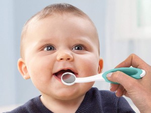 آموزش مراقبت از دندان نوزاد 14 (چهارده) ماهه